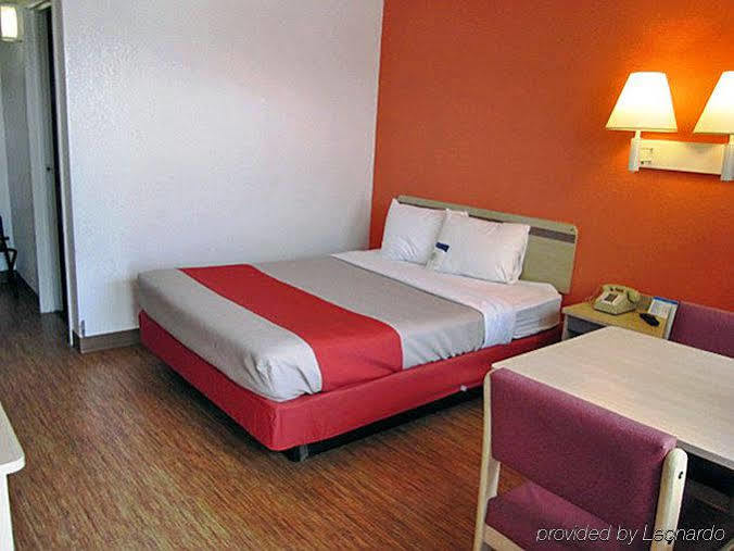 Home 6 Motel Topeka Exteriör bild